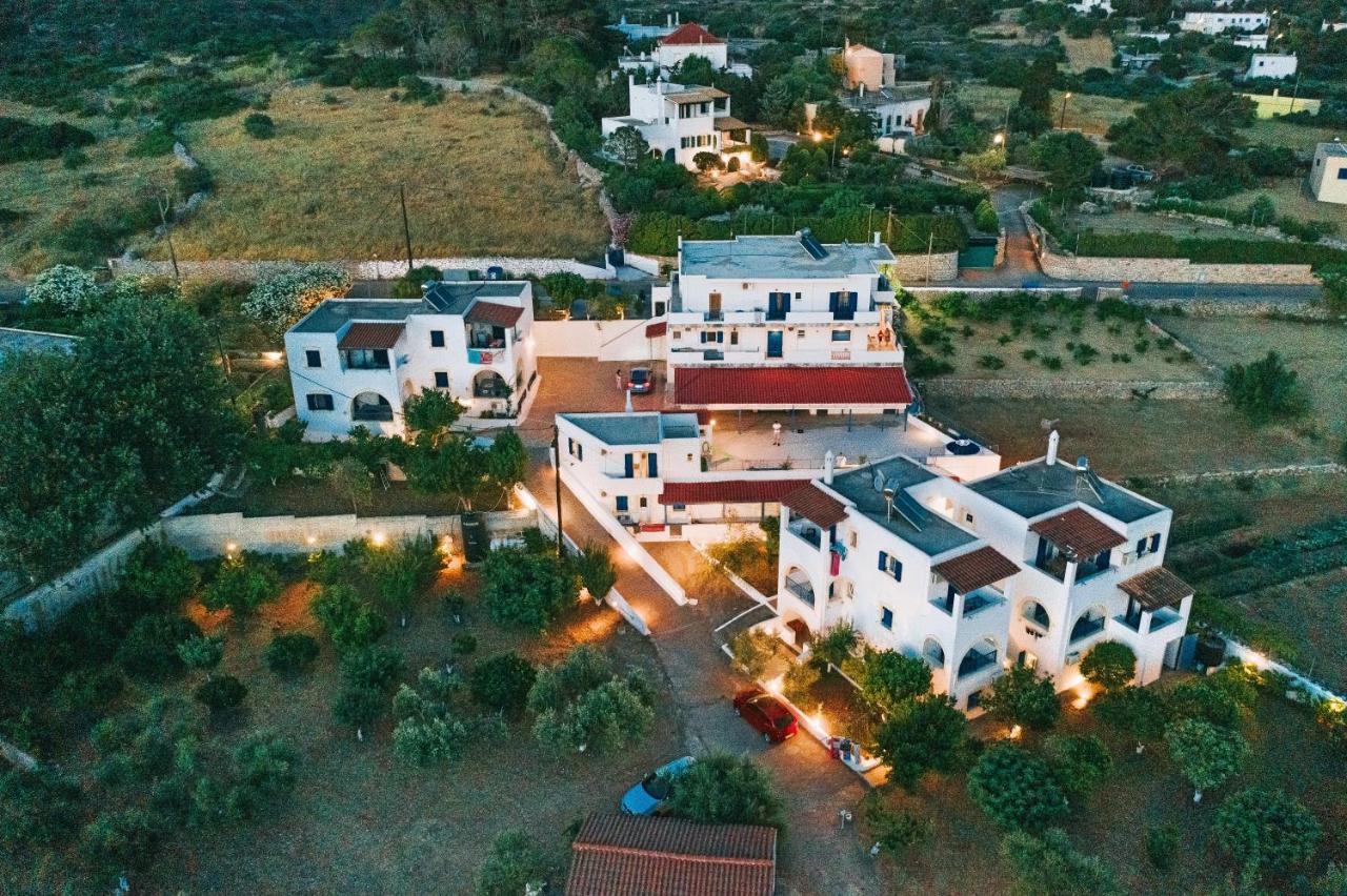 Theofilos Appartements Livadi (Kythira) Exterior foto