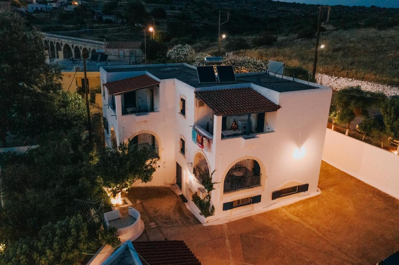 Theofilos Appartements Livadi (Kythira) Exterior foto