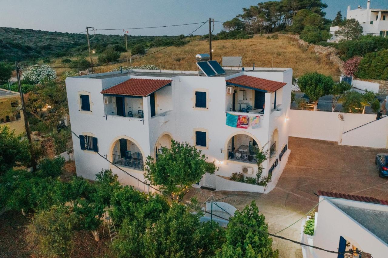 Theofilos Appartements Livadi (Kythira) Exterior foto