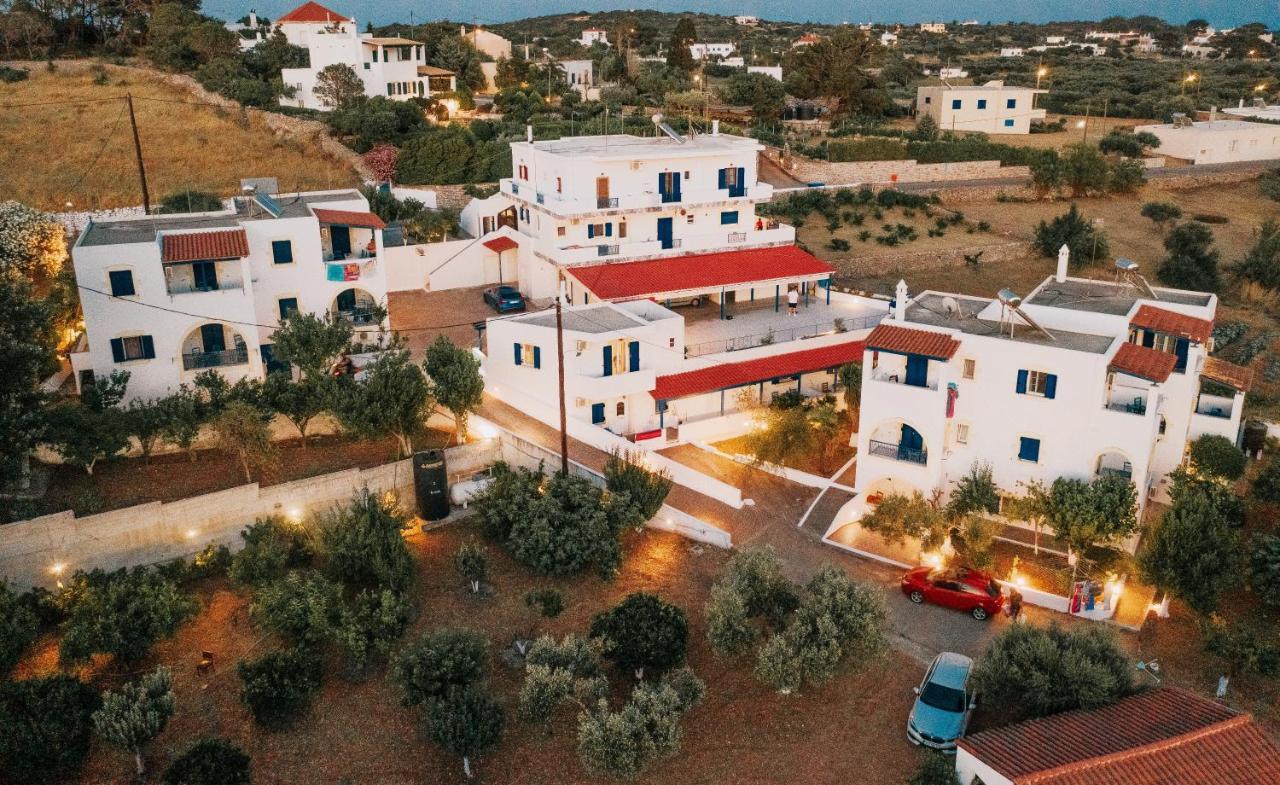 Theofilos Appartements Livadi (Kythira) Exterior foto