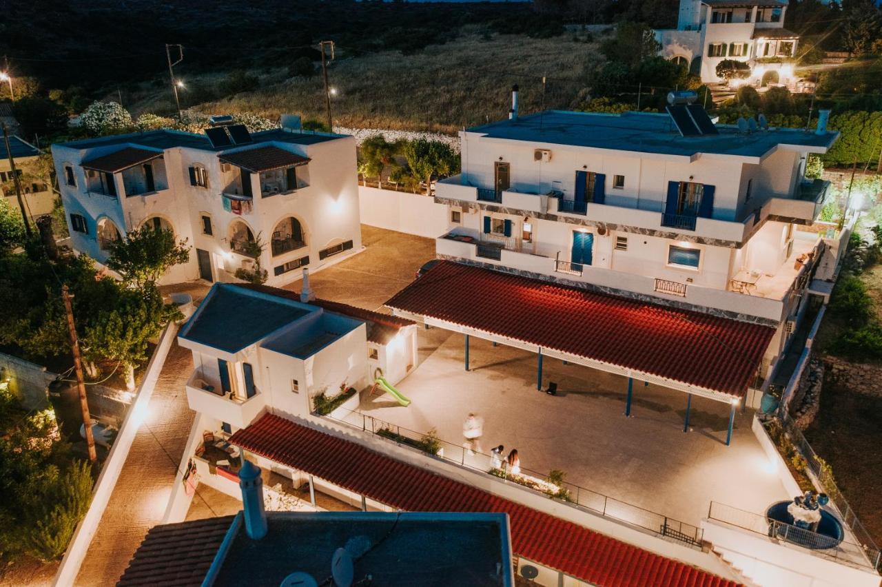 Theofilos Appartements Livadi (Kythira) Exterior foto