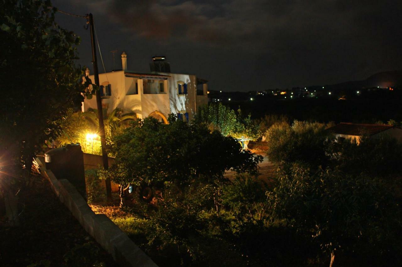 Theofilos Appartements Livadi (Kythira) Exterior foto