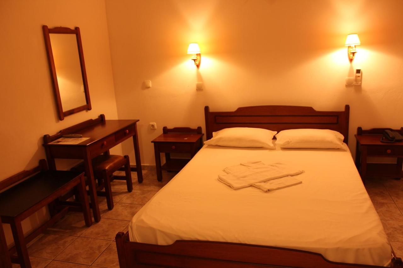 Theofilos Appartements Livadi (Kythira) Exterior foto